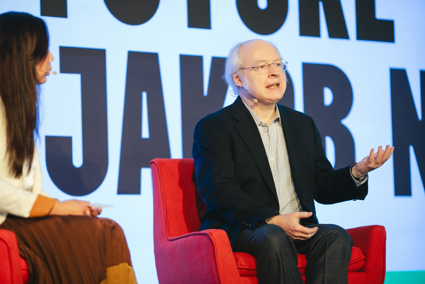 Jakob Nielsen on stage at Insight Out 2025. Photo: Clara Rice